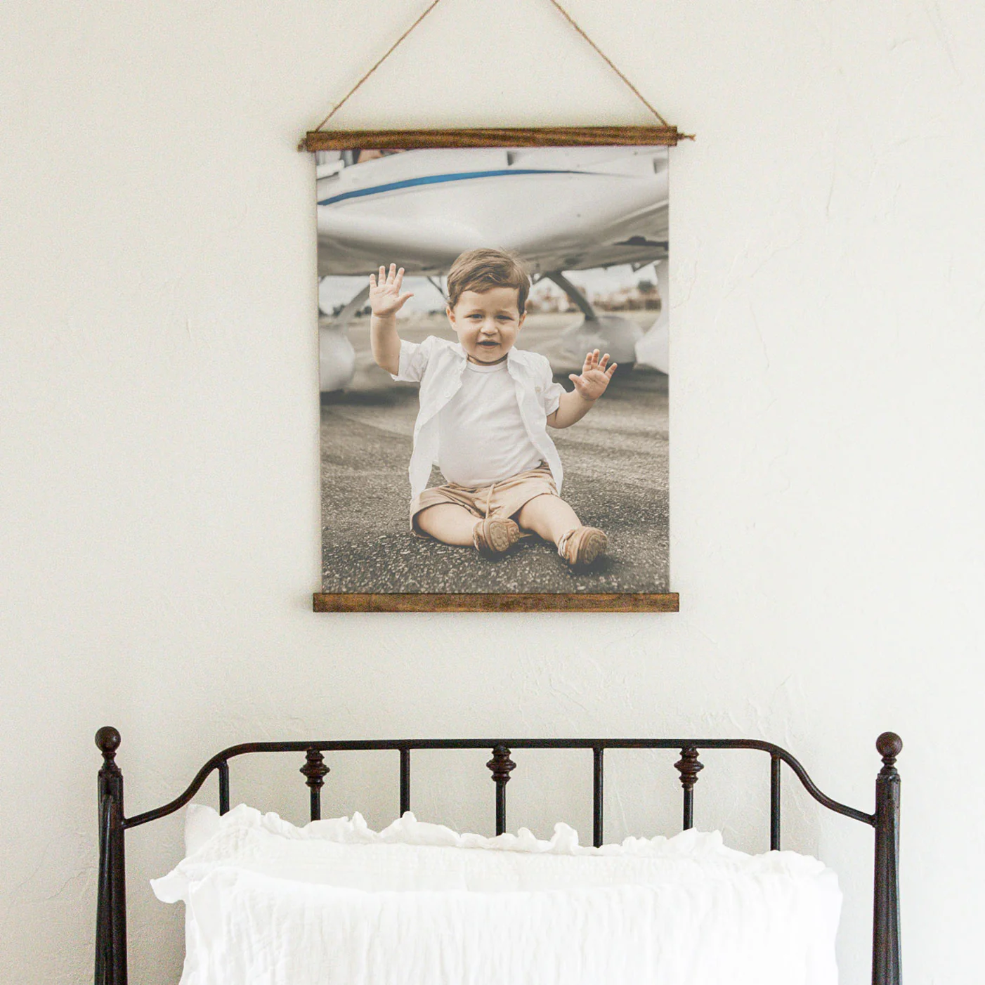 Hanging Canvas - Image 4